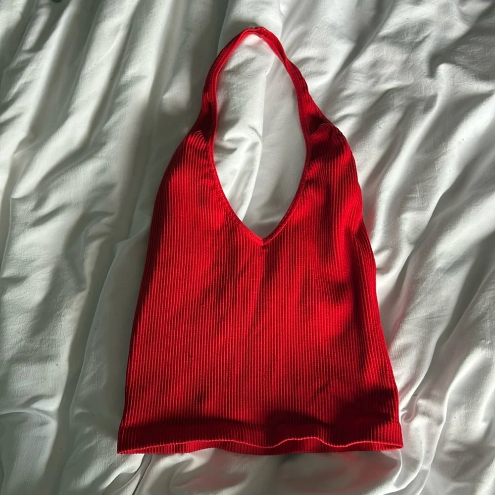 Red halter top, Urban Outfitters (S), never worn - Picture 1 of 3